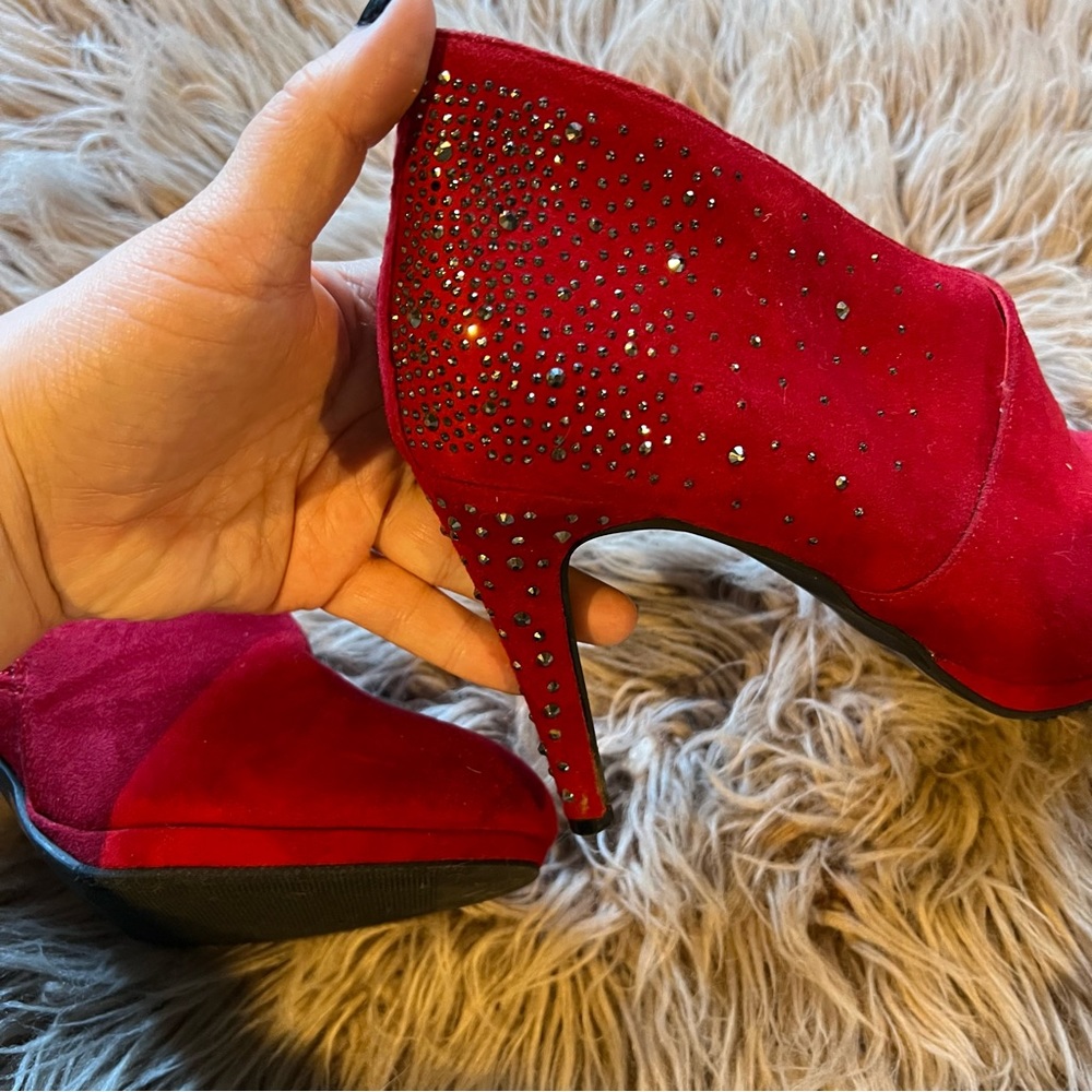 π5 for $10π Jones New York Red Suede Studded Ankle Booties - Picture 2 of 12